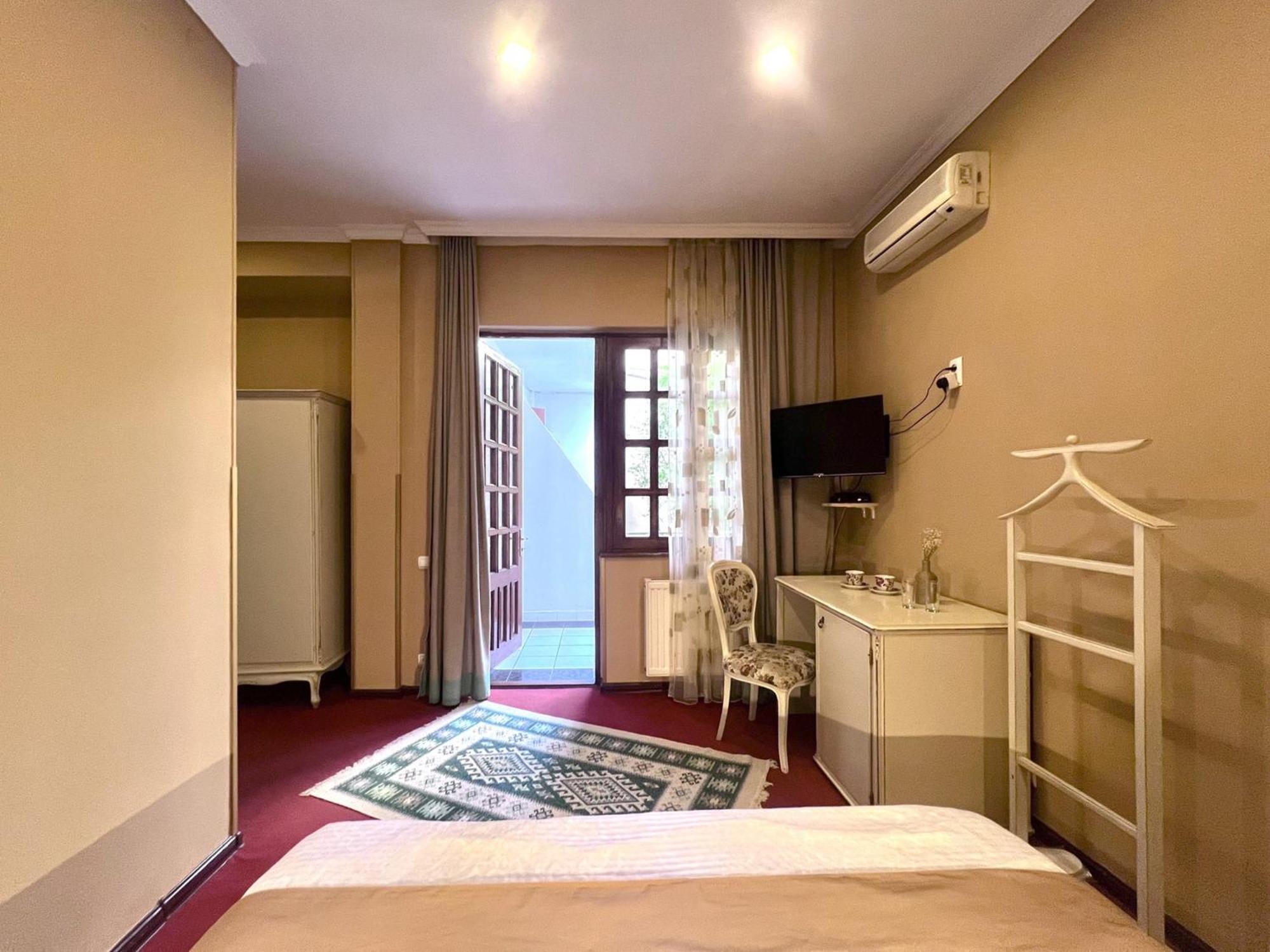 Madera Hotel Tbilisi Ngoại thất bức ảnh